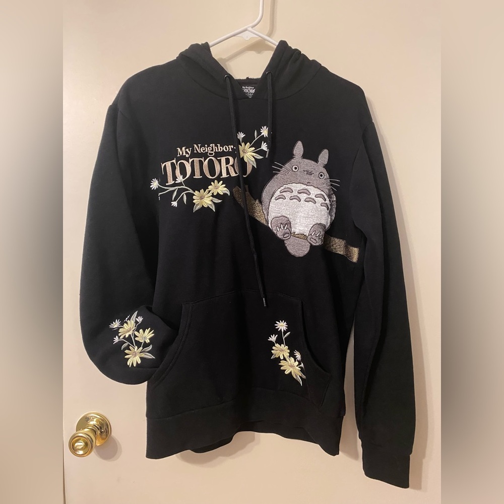 Unisex My Neighbor Totoro Floral Embroidered BoxLunch Exclusive Pullover Hoodie - Picture 2 of 12